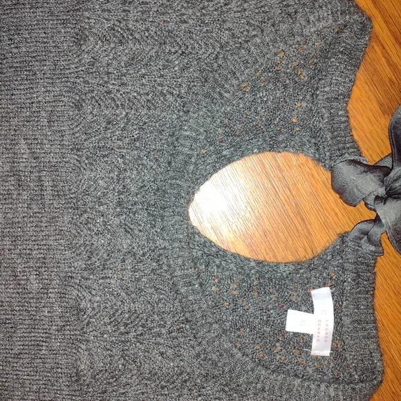 Women's Sweater - Picture 6 of 6